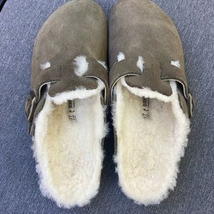 Birkenstock Clogs - Shearling, Hunter Green. Size 6/37